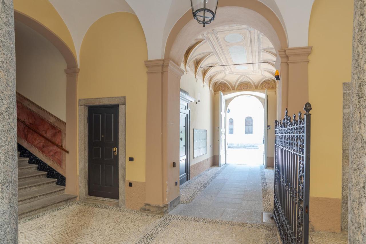 Suite Del Duomo - By Myhomeincomo Kültér fotó